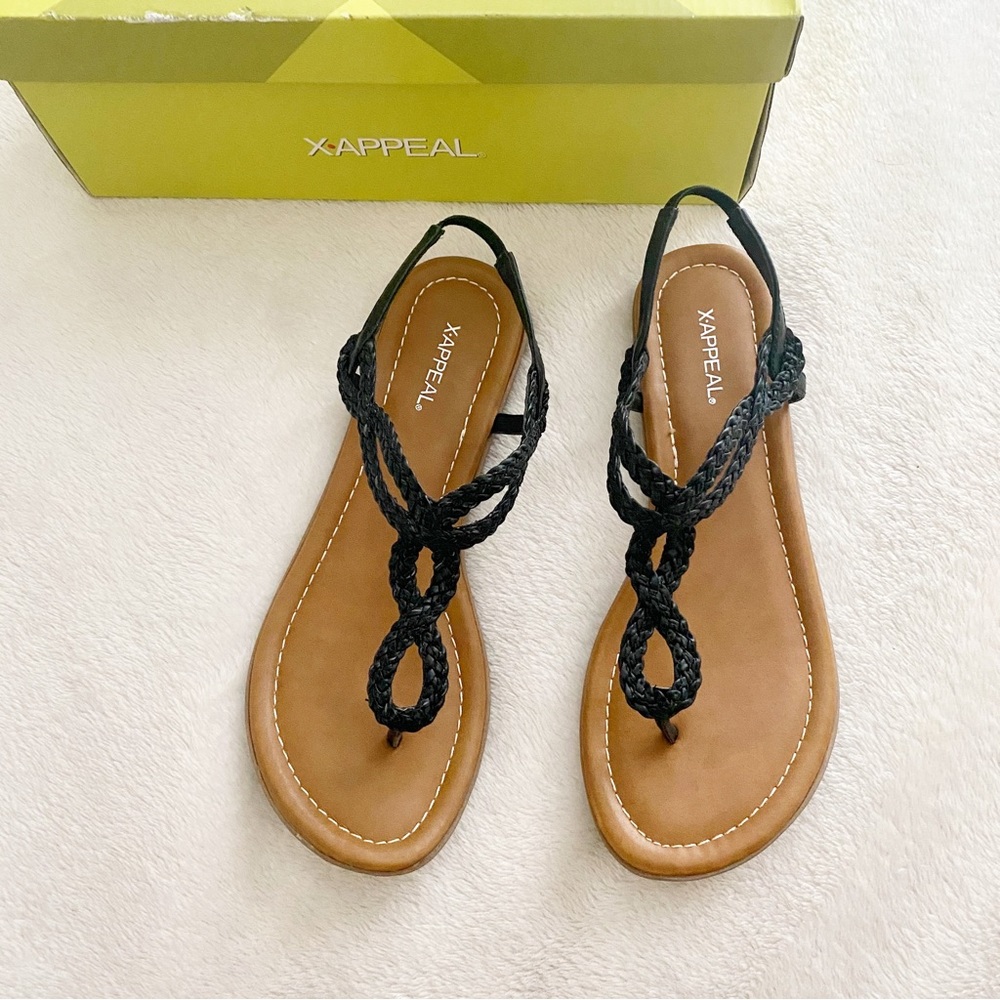 BNIB Xappeal Akia sandal in black